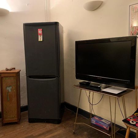 Chambre Sdb Privee Townhouse 26 Chambres D'Hotes Civray Civray  ภายนอก รูปภาพ