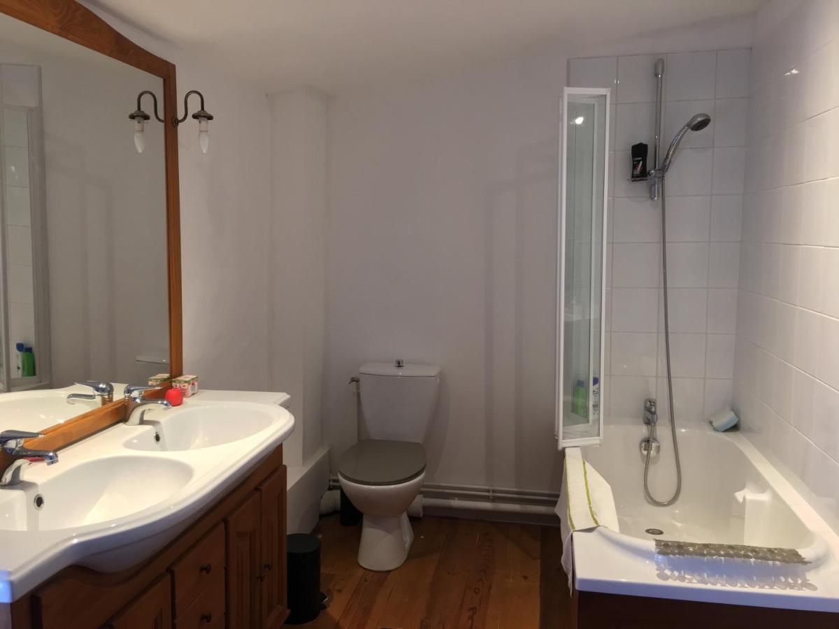 Chambre Sdb Privee Townhouse 26 Chambres D'Hotes Civray Civray  ภายนอก รูปภาพ